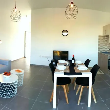 Gorgeous Apt In A Supreme Location In Protaras! Διαμέρισμα Πρωταράς